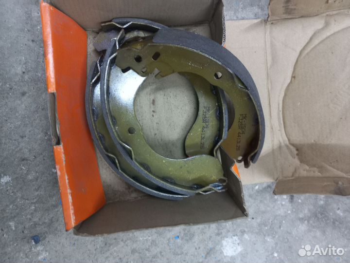 Тормозные колодки задние nissan