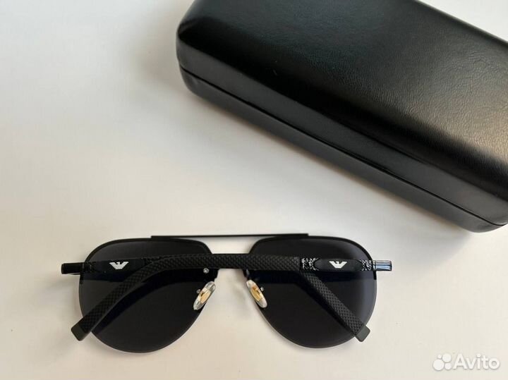 Солнцезащитные очки armani