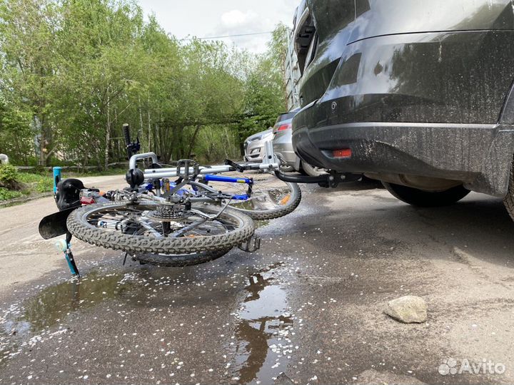 Крепление на фаркоп HangOn для 3-х велосипедов 972