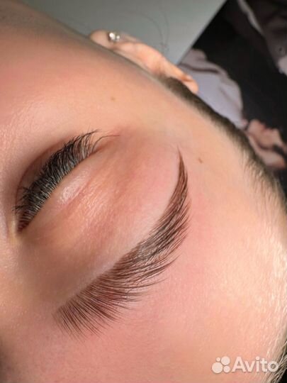 Оформление бровей