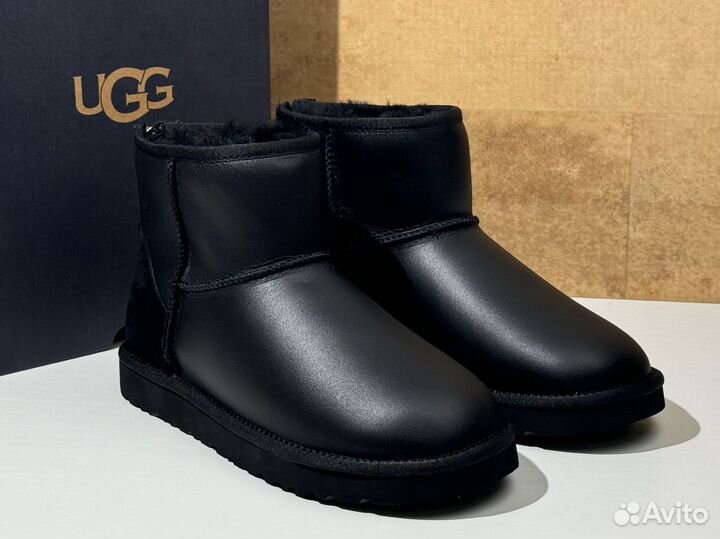 Ugg Mens Classic Mini Zip Metallic Black