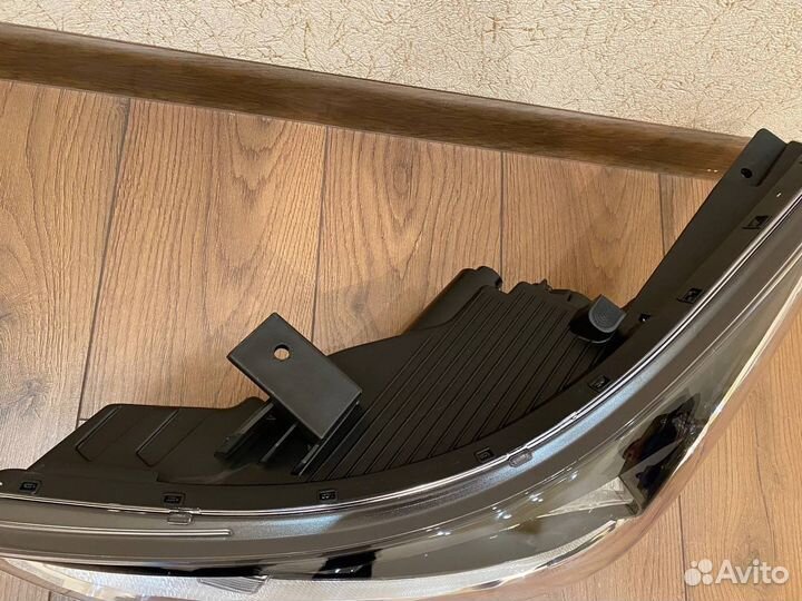 Фара передняя /правая на Хендай Солярис