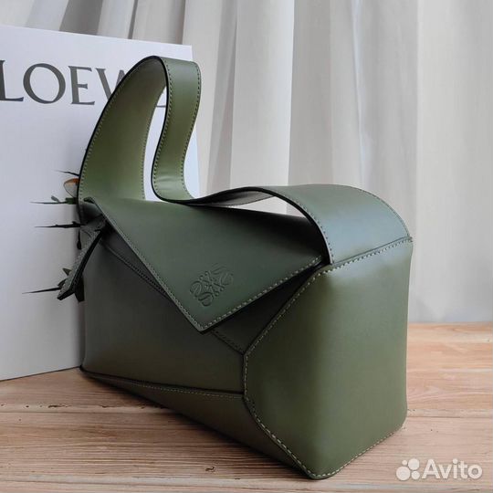 Женская сумка багет Loewe натуральная кожа люкс