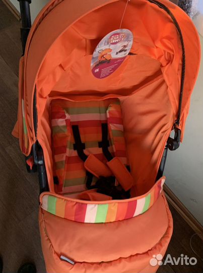 Прогулочная коляска