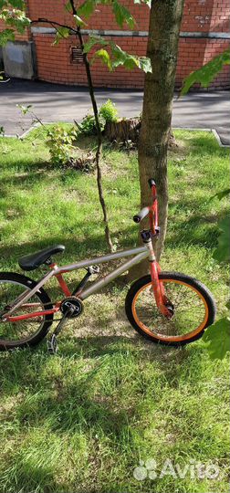 Трюковой велосипед bmx