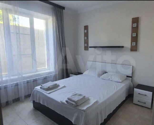 Комната 19 м² в 9-к., 1/3 эт.