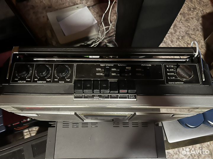 Бумбокс / магнитофон Sharp GF-6060