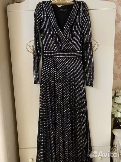 Вечернее платье