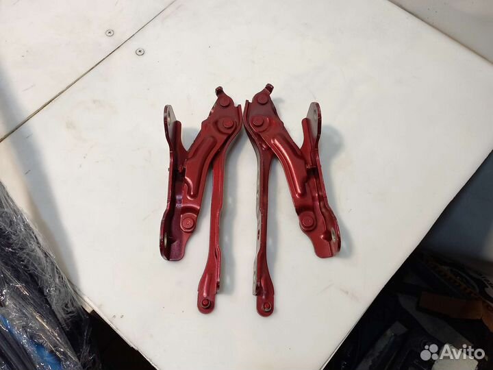 Петли капота правая,левая Kia Soul 3