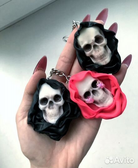 Брелок Dead из полимерной глины