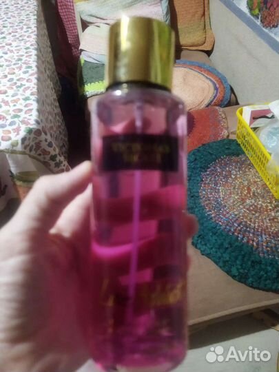 Парфюмированный спрей для тела victoria secret