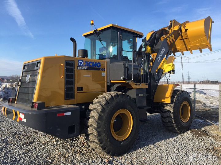 Фронтальный погрузчик