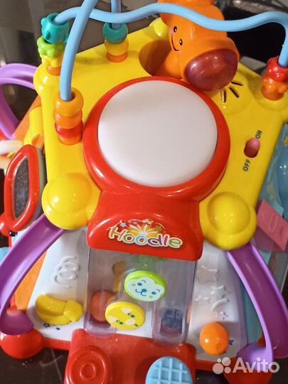 Бизиборд. Музыкальный центр