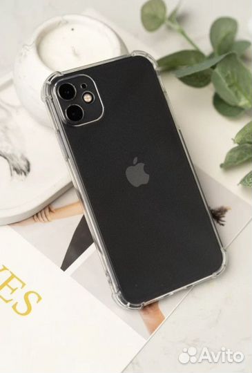 Чехол на iPhone 11