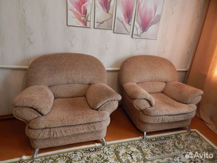 Комплект мягкой мебели (диван + 2 кресла)
