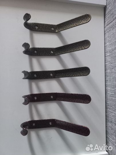 Крючок вешалка