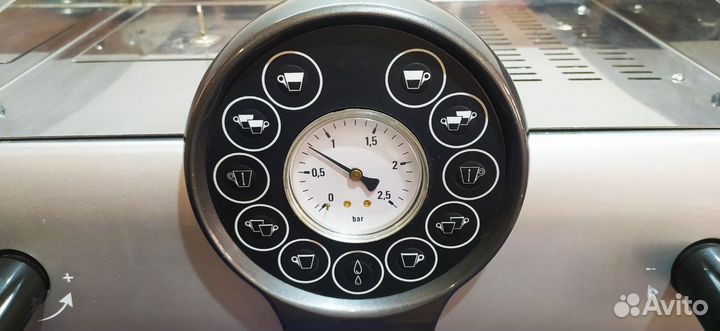 Профессиональная капсульная кофемашина Lavazza