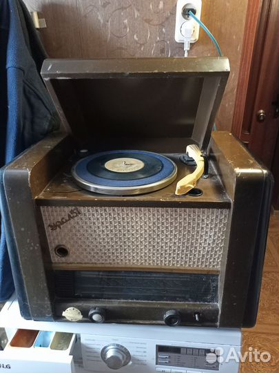 Патефон рз-3 Ленинград радиола Урал 57 СССР