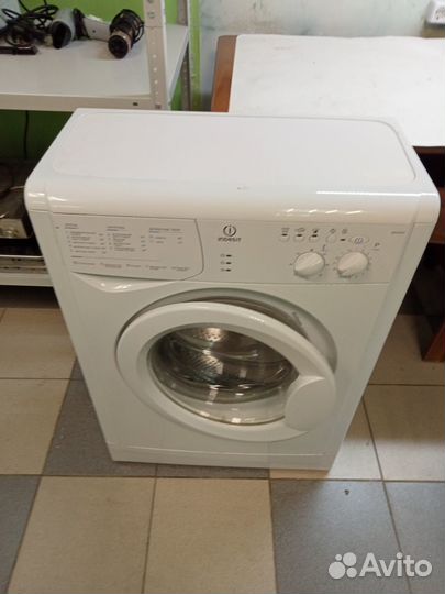Стиральная машина indesit