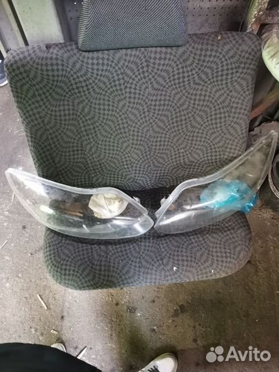 Стекло фары Ford Focus 3