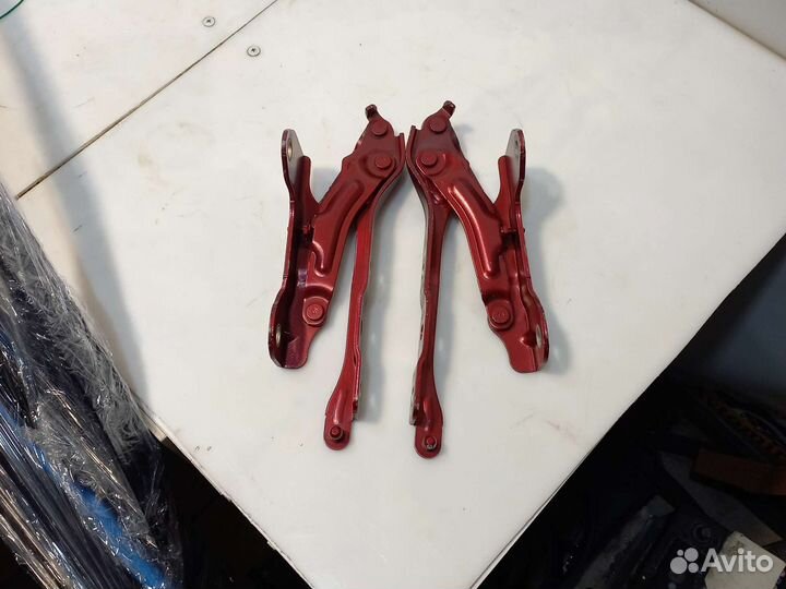 Петли капота правая,левая Kia Soul 3