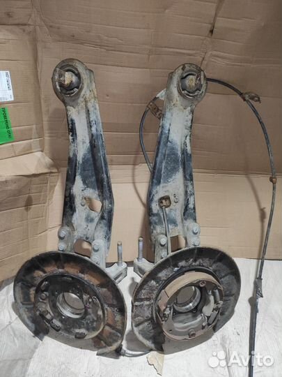 Кулак поворотный задний Acura MDX 2