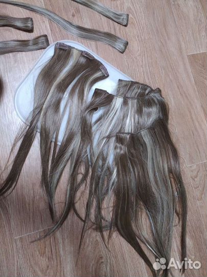 Волосы на заколках искусственные