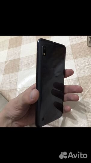 Samsung Galaxy A10, 2/32 ГБ
