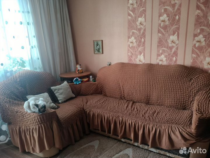 Угловой диван с креслом б/у, для дачи