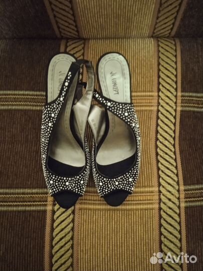 Босоножки женские 39 размер