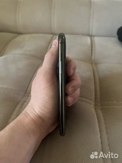 iPhone 11 Pro, 64 ГБ