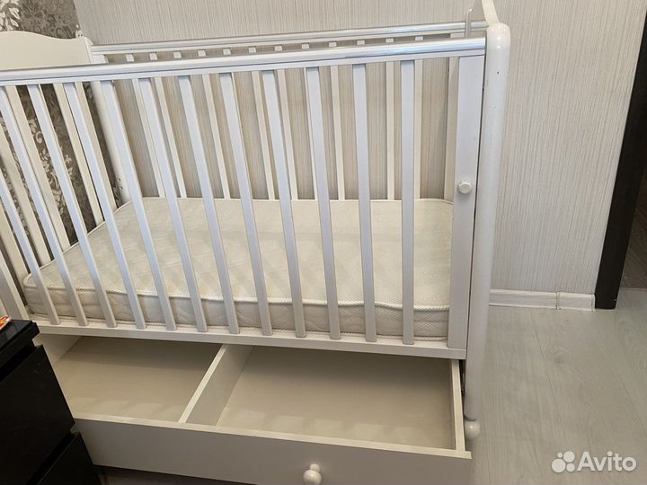 Детская кроватка