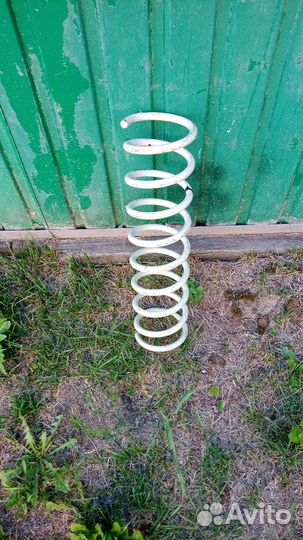 Пружина задней подвески ваз-2104