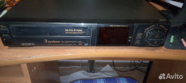 Видеомагнитофон sony