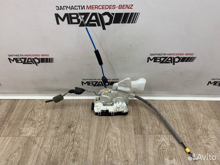 Замок передний правый Mercedes W212 E 212