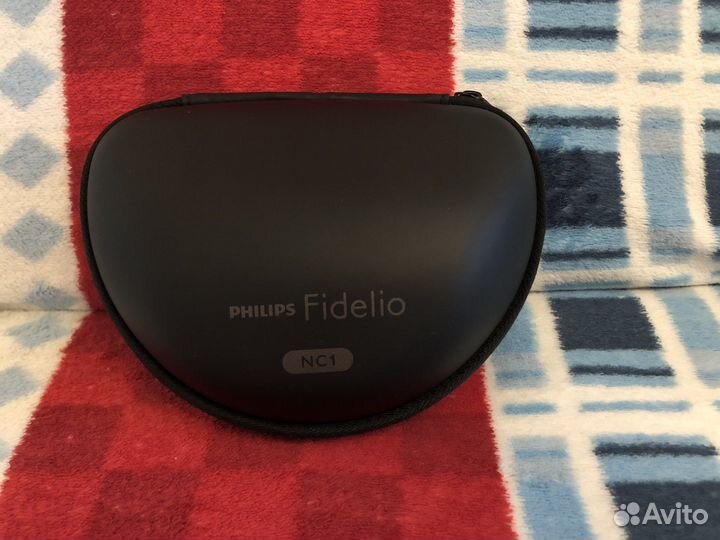Наушники Philips Fidelio NC1