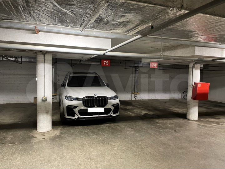 Машиноместо, 15 м²