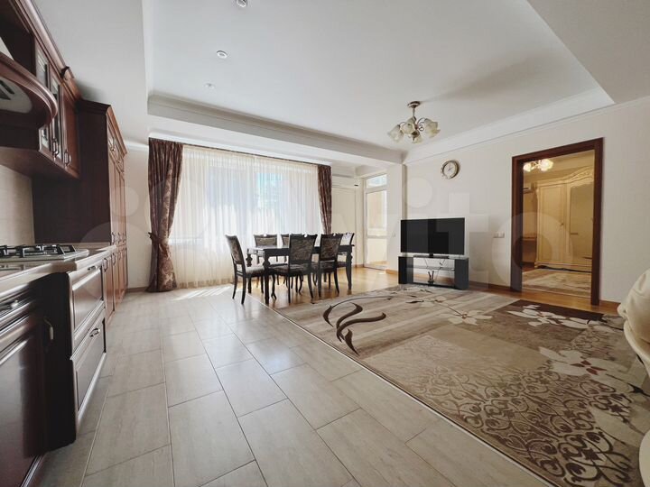 2-к. квартира, 75 м², 3/7 эт.