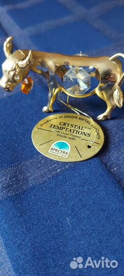 Сувенир бык из меди с кристалами Swarowsky