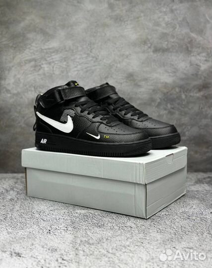 Кроссовки зимние женские nike air force