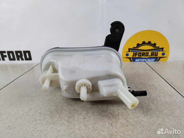 Расширительный бачок системы активной стабилизации