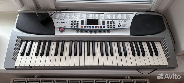 Синтезатор Tesler KB-5410