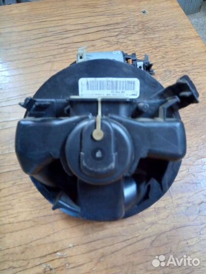 Задняя крышка электродвигателя Valeo отопителя сал