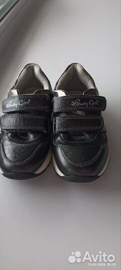 Кроссовки для девочки 27 размер