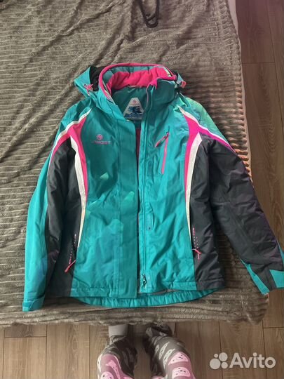 Лыжная куртка женская