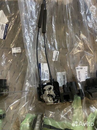 Замки дверей, ограничители SsangYong Actyon (2G)