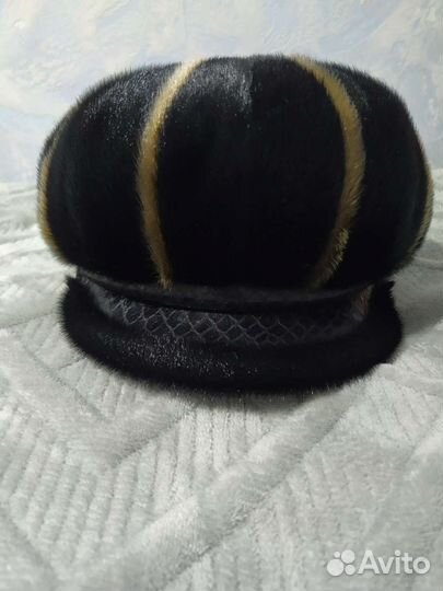 Берет женский