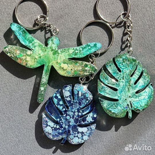 Брелок из эпоксидной смолы