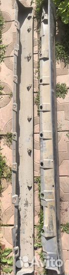 Обвесы бамперов и порогов matrix 2003