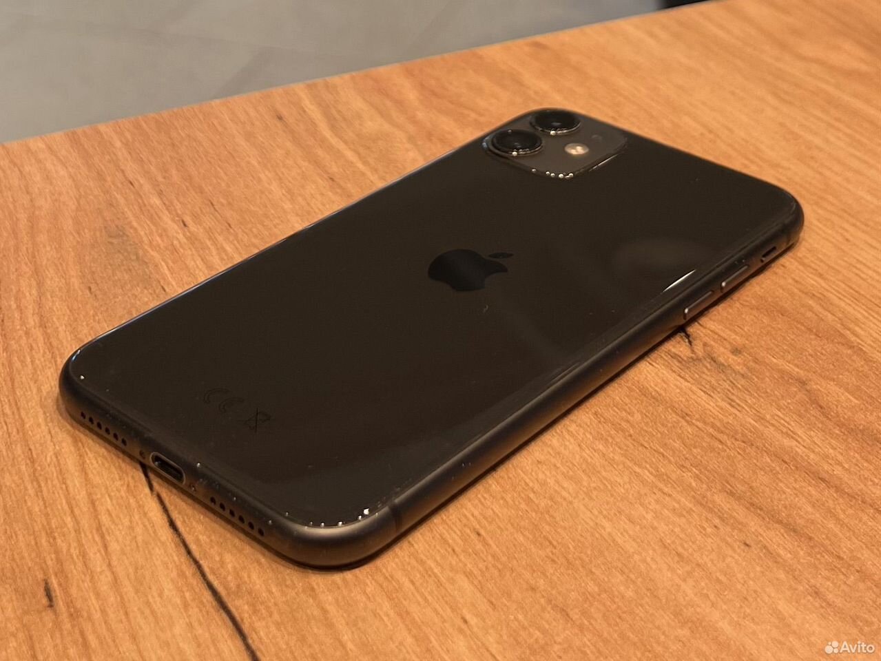 iPhone 11, 64 ГБ, SIM + eSIM